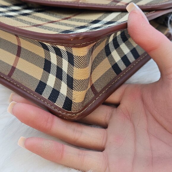 Burberry Brown Leather clutch - Picture 10 of 17